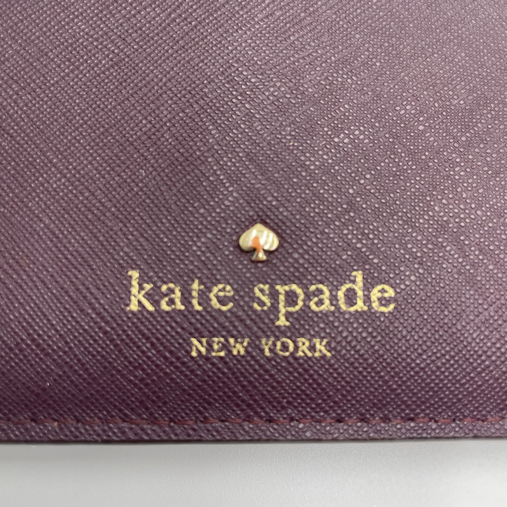 Low start Kate Spade wallet/ wristlet - Picture 4 of 5